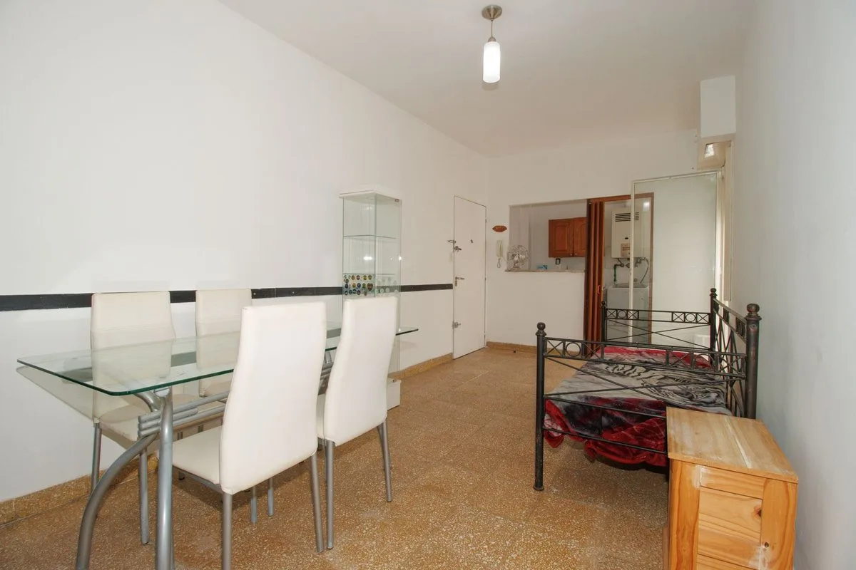 Apartamento de dois ambientes com 1 quarto em Liniers