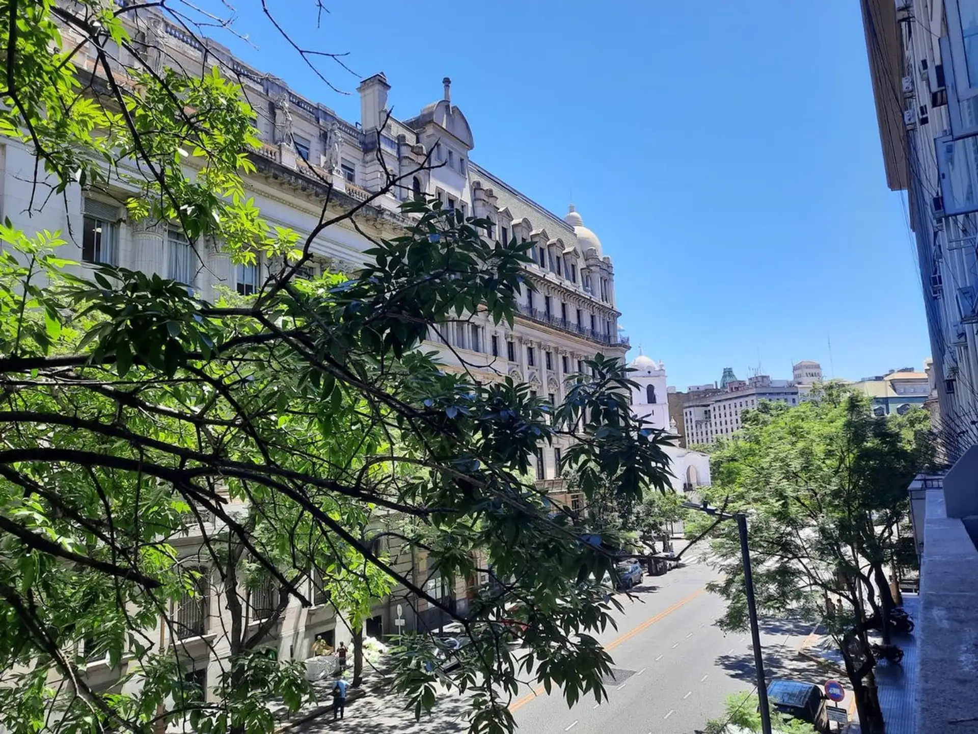 Квартира с 1 спальней в Monserrat