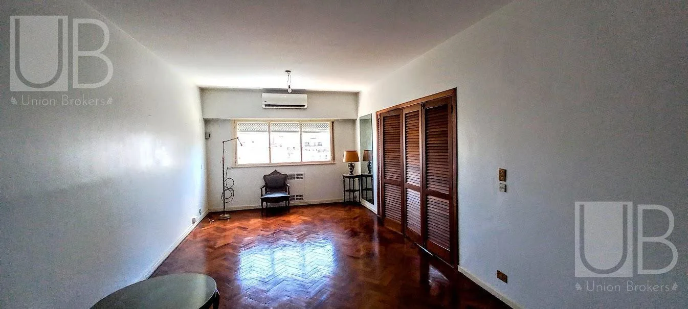 Departamento de 3 ambientes con escritorio en Caballito