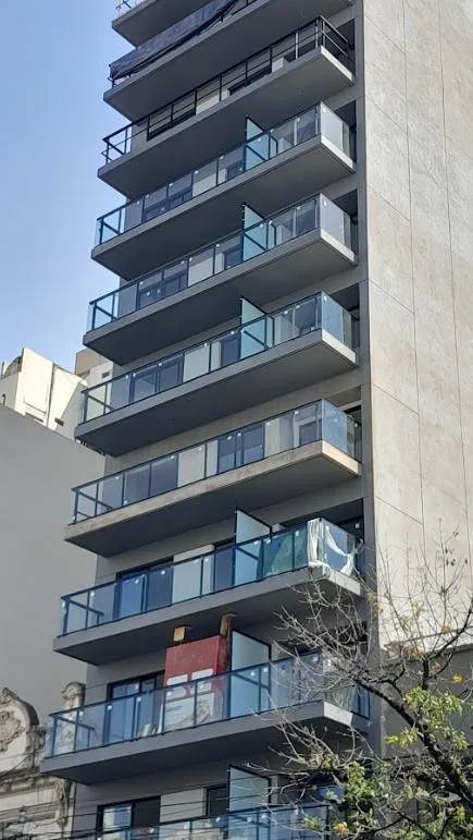 Двухкомнатная квартира в Villa Crespo с балконом на 4-м этаже