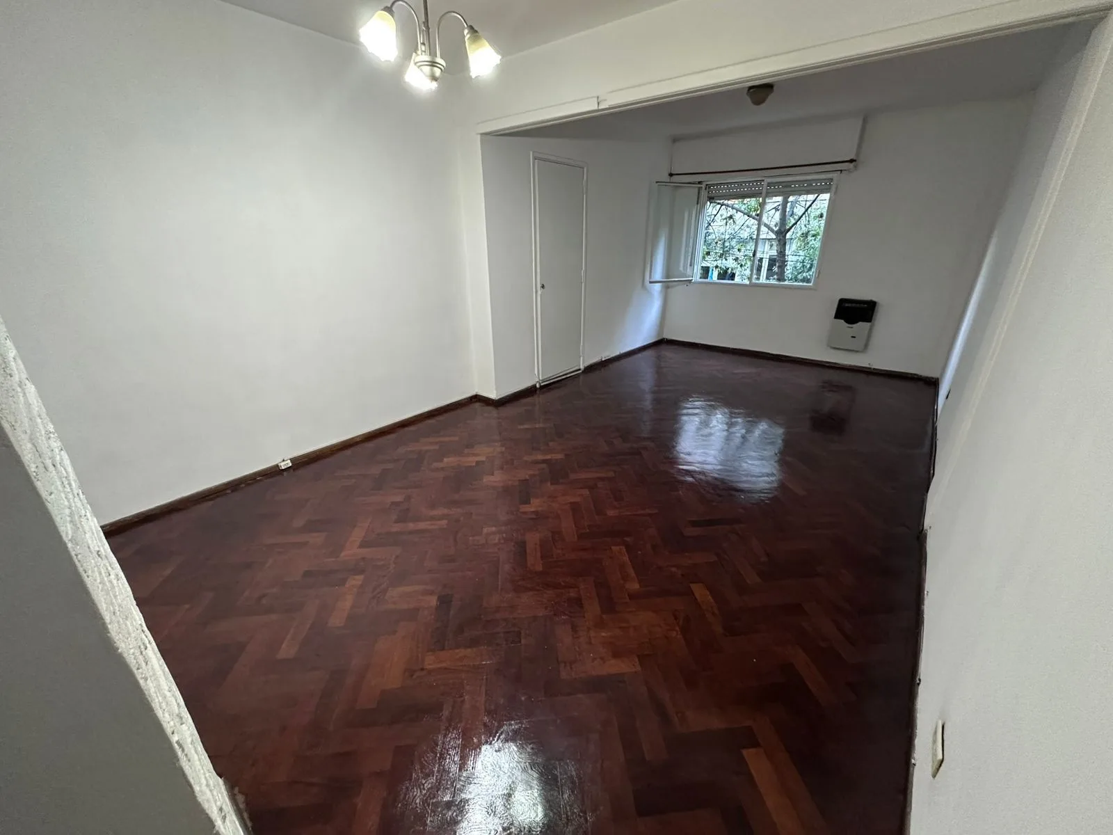 Apartamento 1 dormitório divisível de 1 ambiente e meio em Balvanera