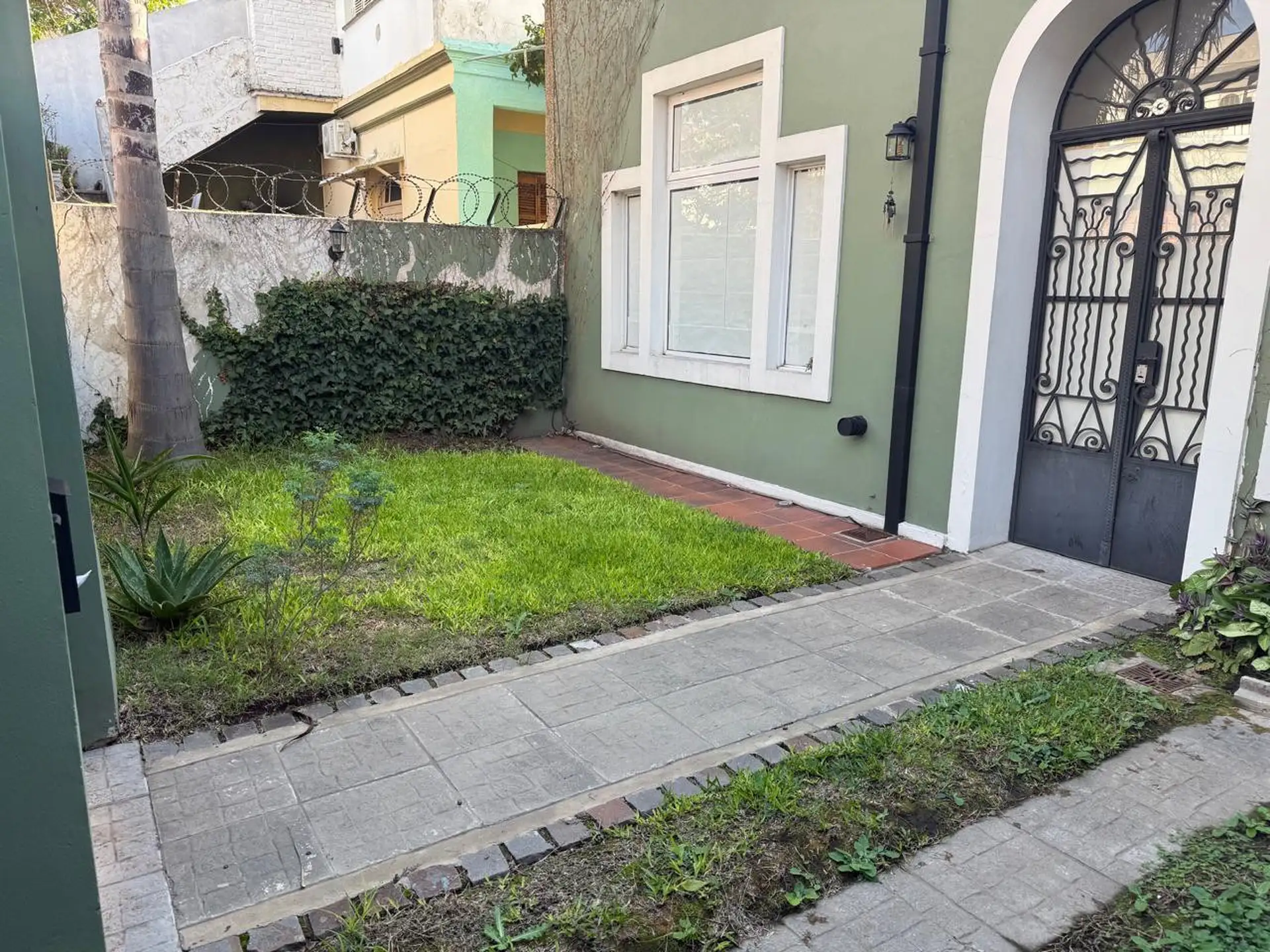 Four-bedroom refurbished house in Villa Devoto