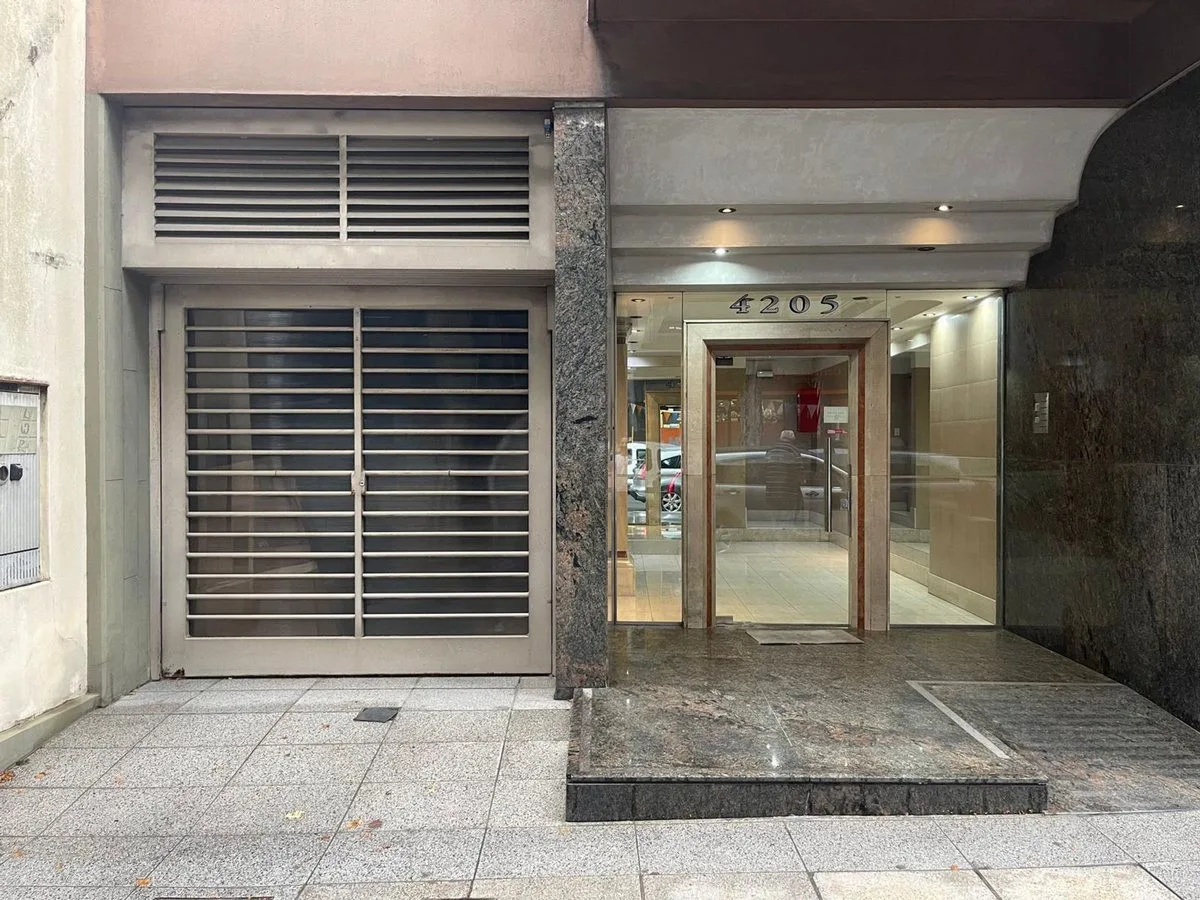 Departamento amoblado de 3 ambientes con patio y parrilla en Almagro
