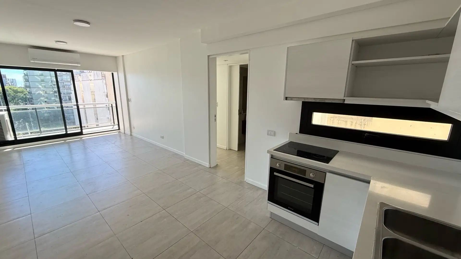Two-room apartment with balcony in Villa Urquiza