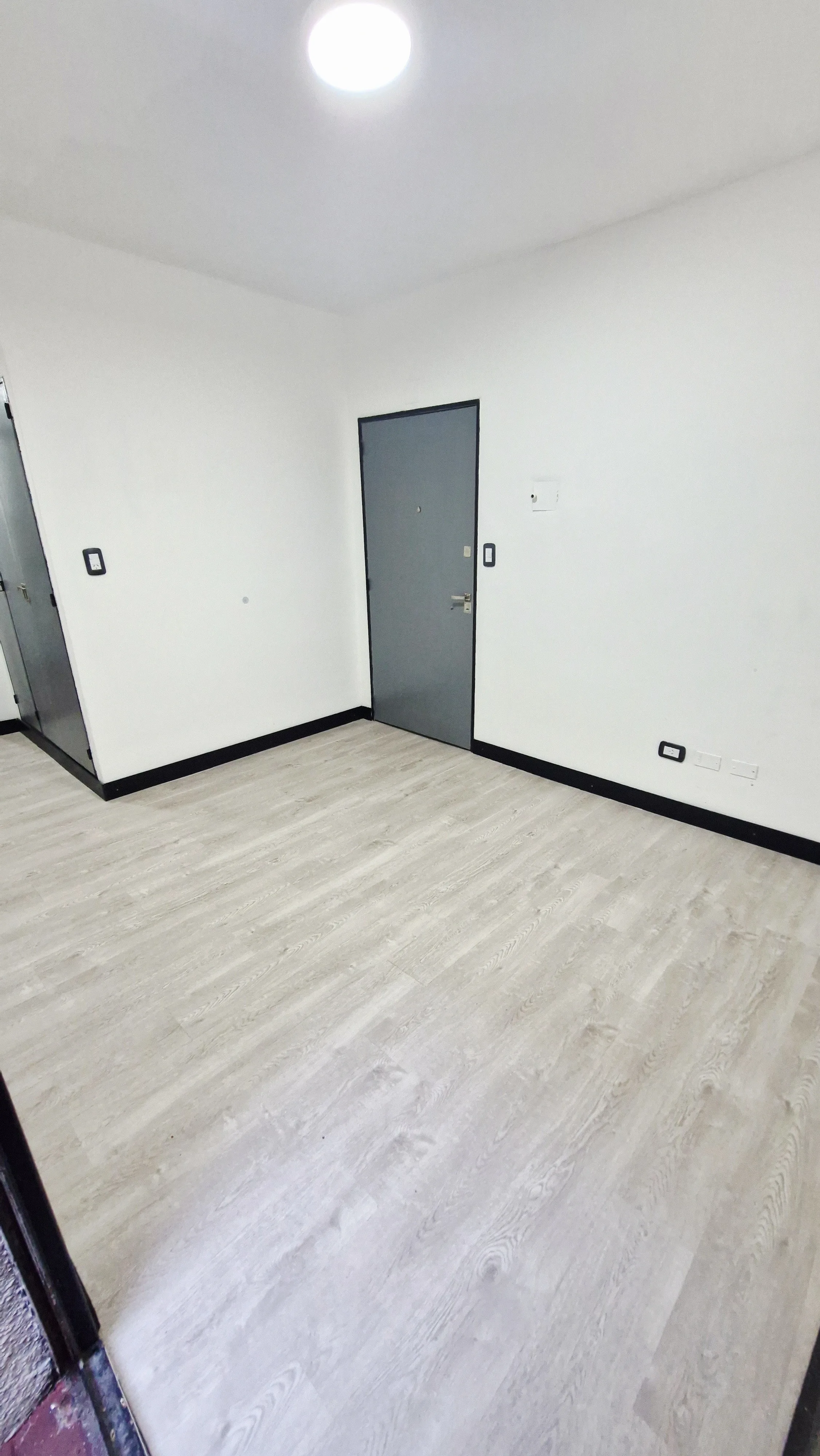 Two-room apartment in Monserrat