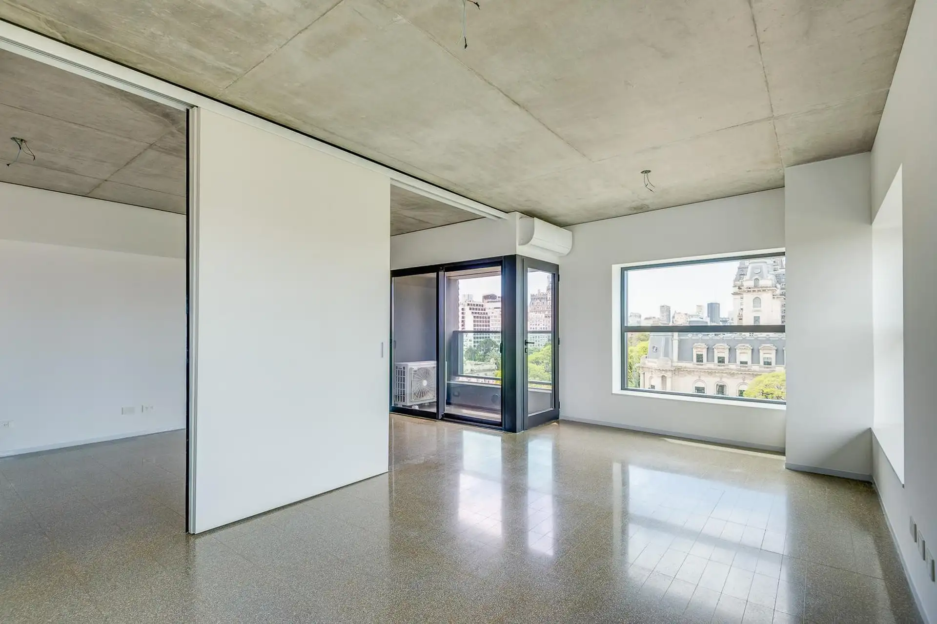 Квартира с 1 спальней в Puerto Madero