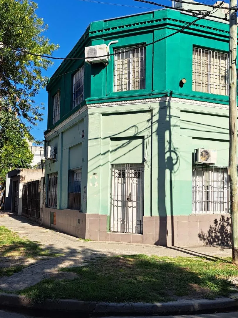 Квартира с 1 спальней в Lanús Oeste