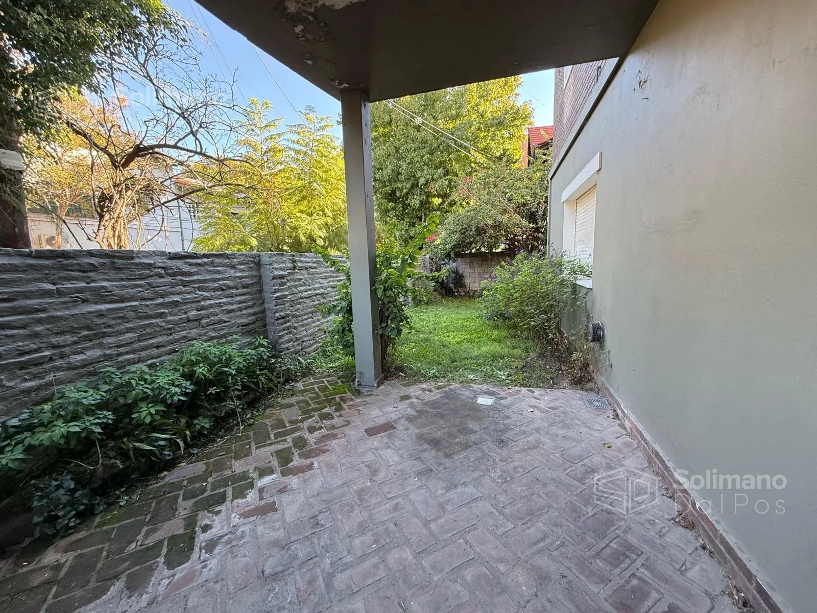 Дом с 3 спальнями на углу в La Lucila