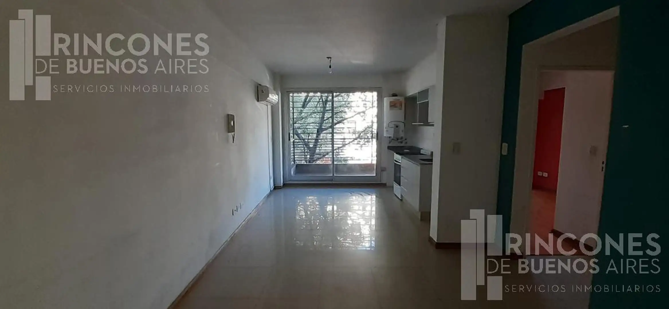 Departamento de 2 ambientes con balcón aterrazado en Flores