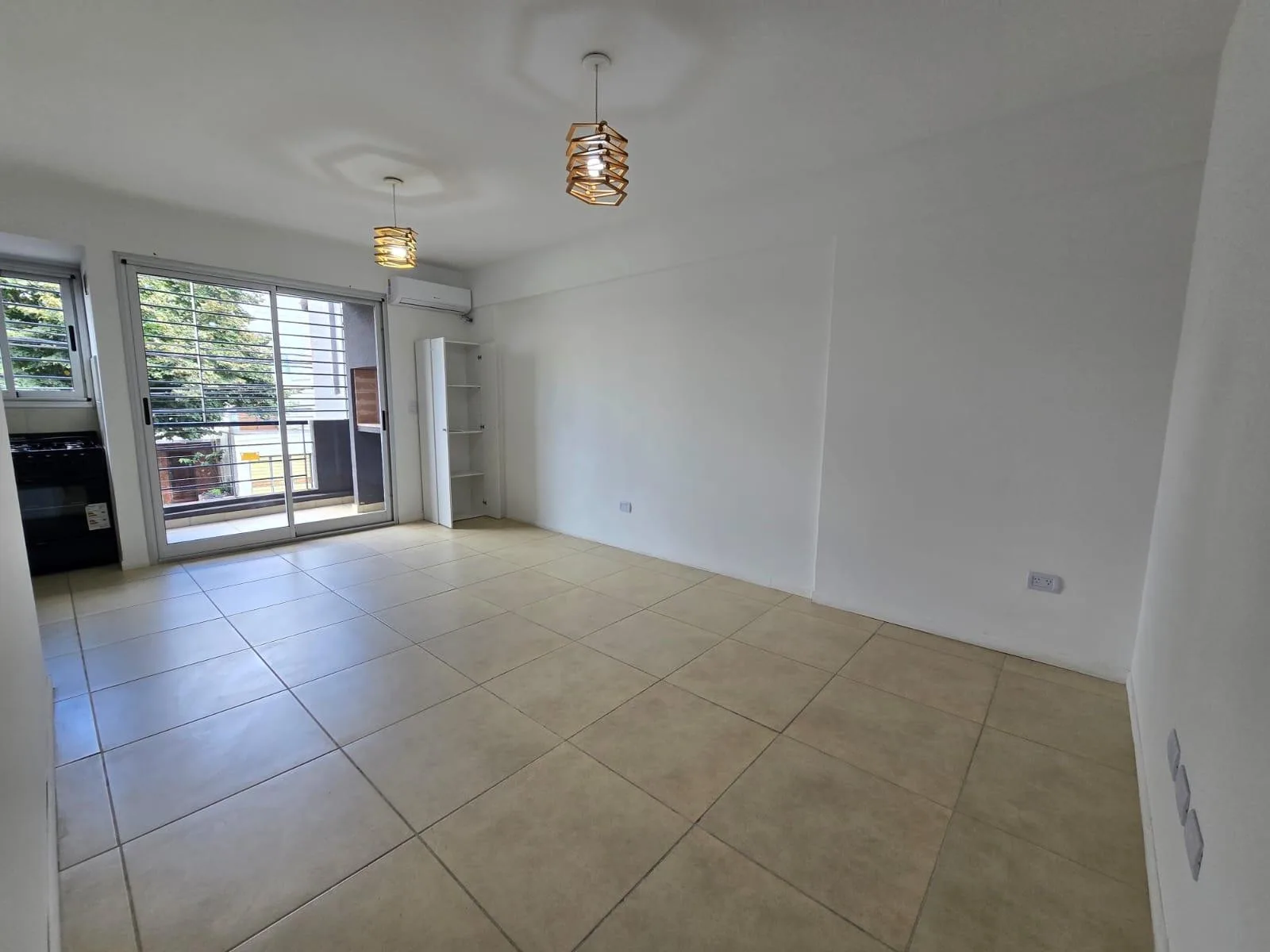 Apartamento de dois ambientes com vaga de garagem em Sáenz Peña