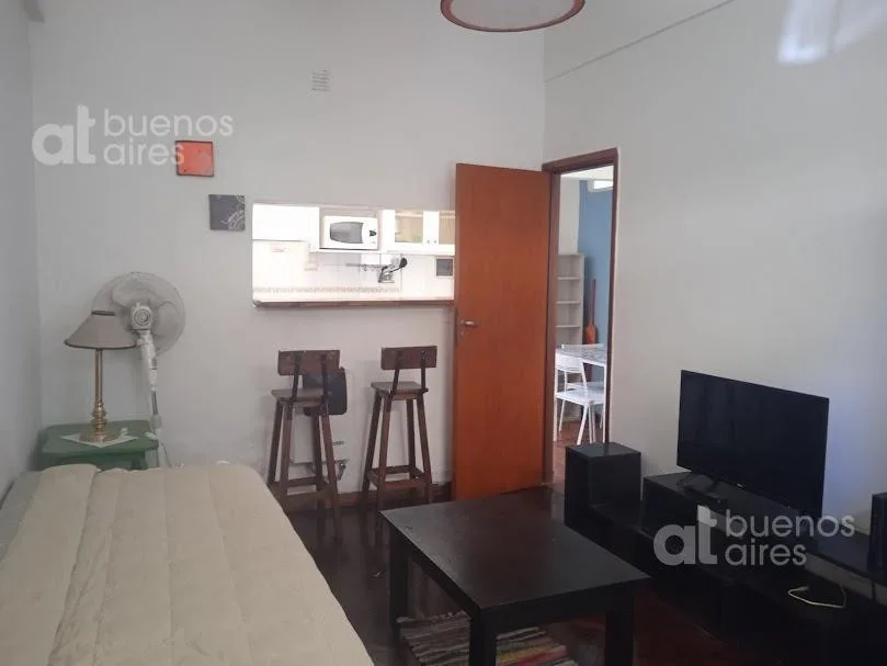 Departamento de 2 ambientes en planta baja en Almagro