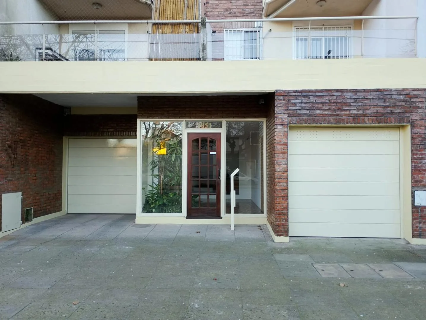 Departamento de 2 ambientes con cochera cubierta en San Isidro