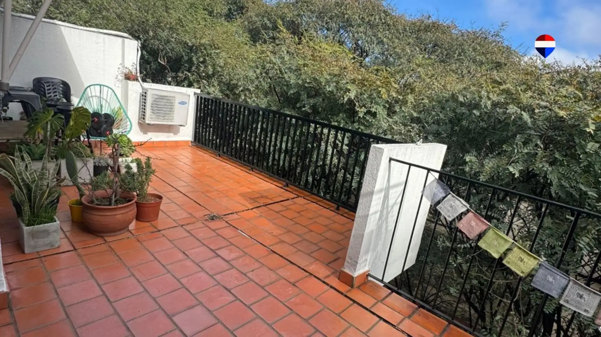 Квартира с 2 комнатами и балконом-террасой в Colegiales