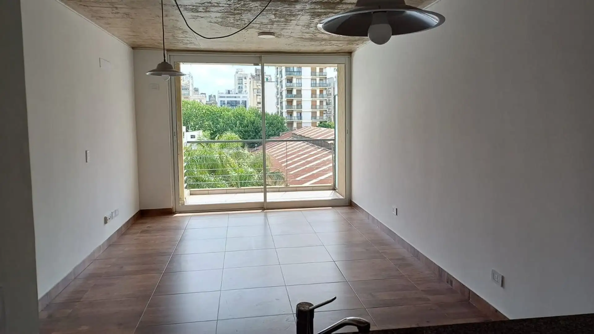 Квартира-студия с балконом в San Telmo