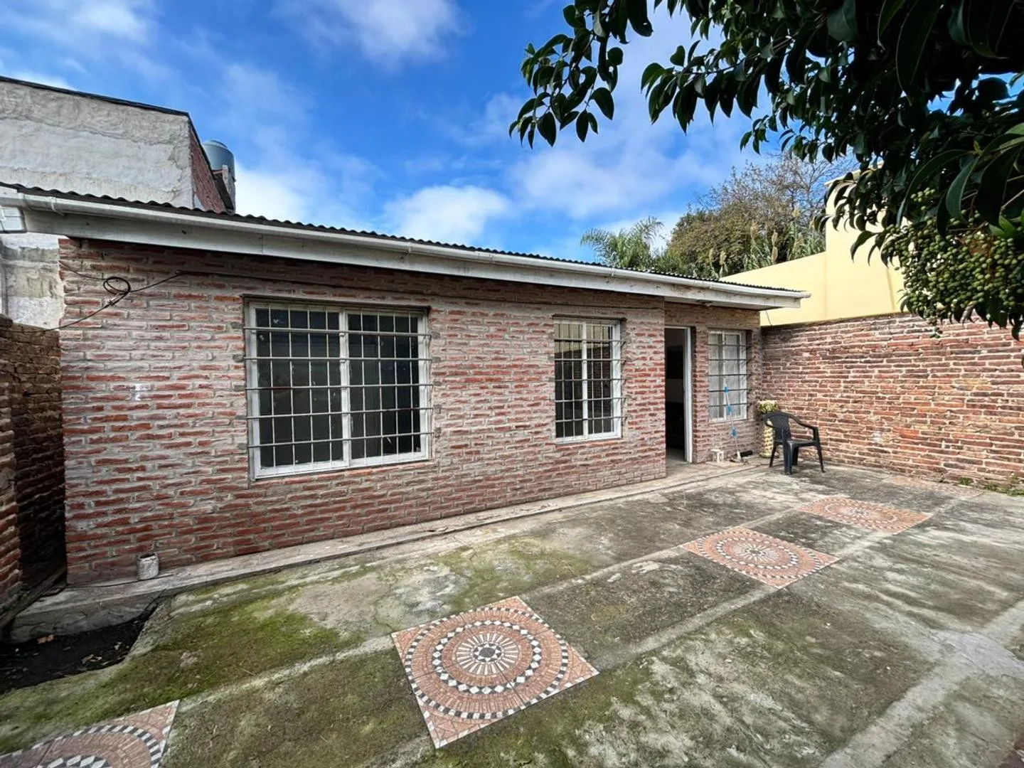 Three-room PH with front and back patio in General San Martín