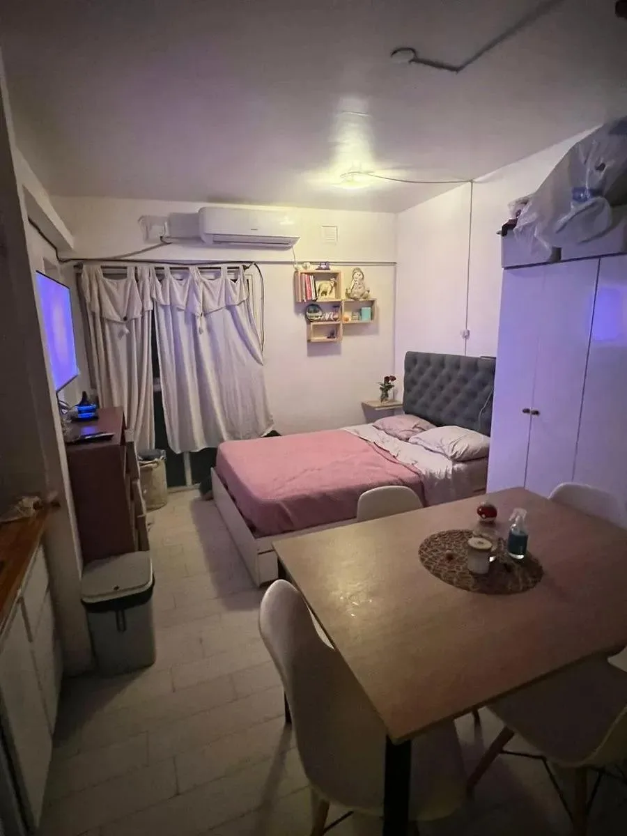 Monoambiente de 2 ambientes en Monserrat con orientación al este