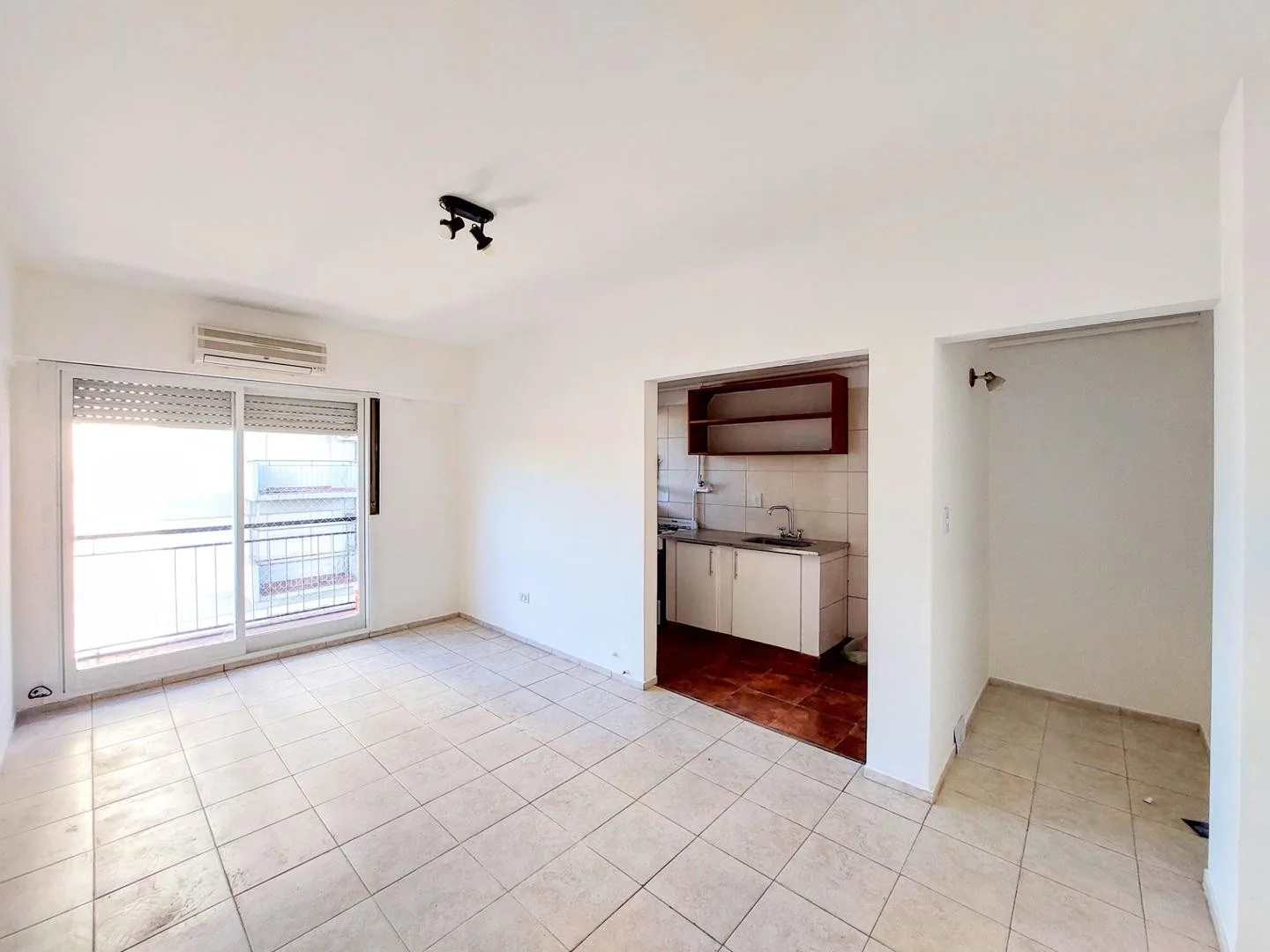 Two-room apartment in Ramos Mejía, La Matanza