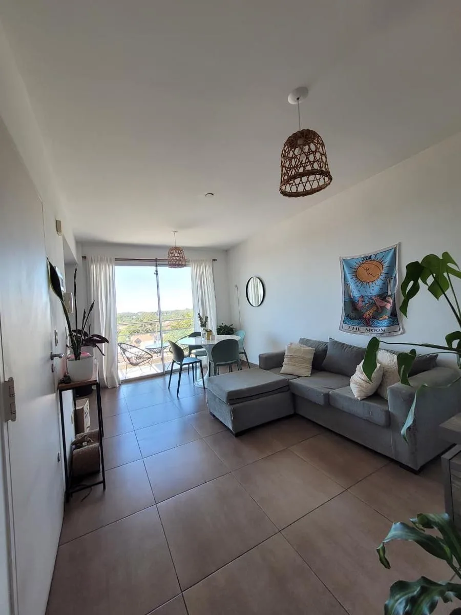 Two-room apartment with parking in Quilmes Centro