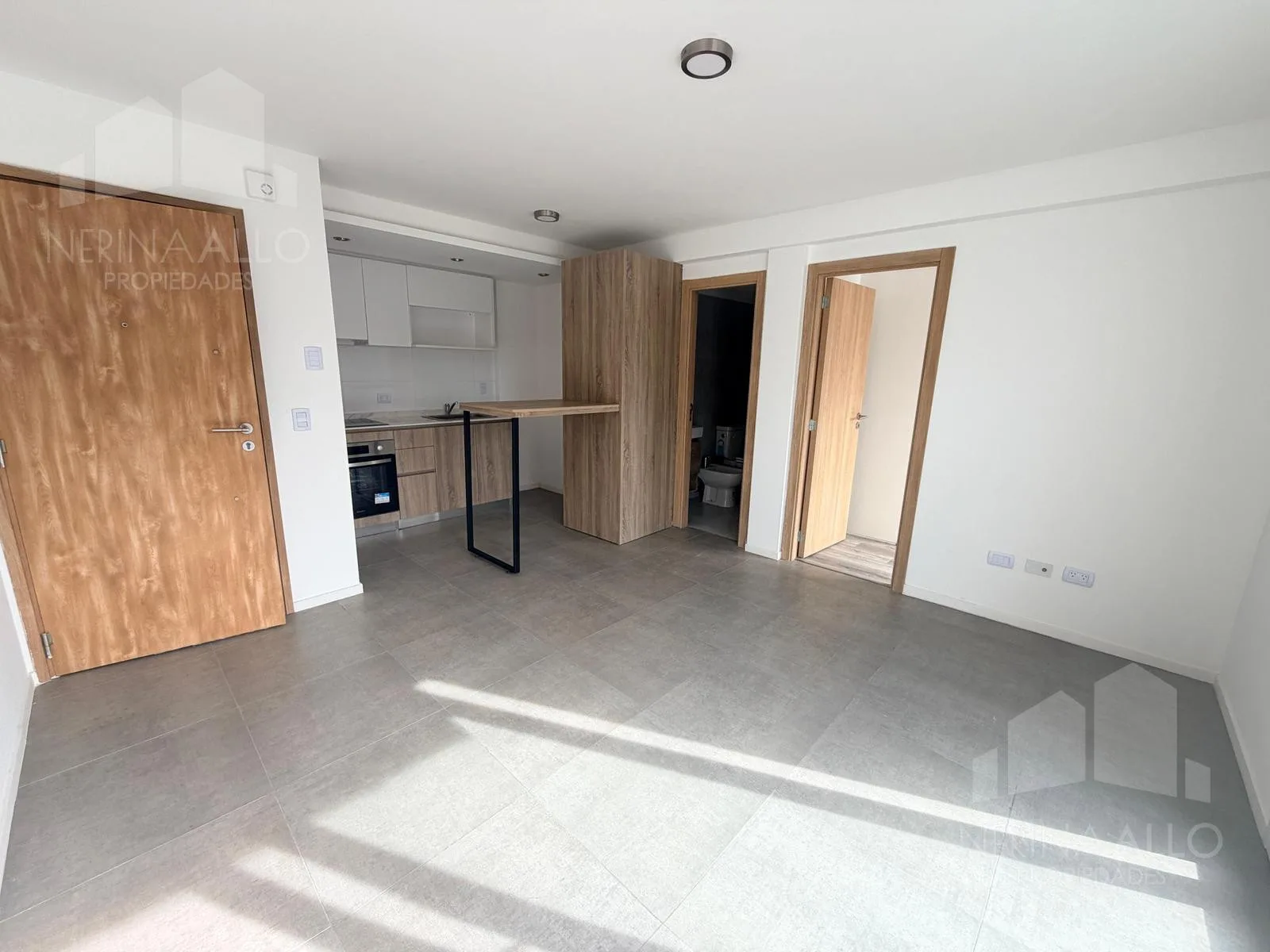 Apartamento de dois ambientes novo em Ituzaingó Norte