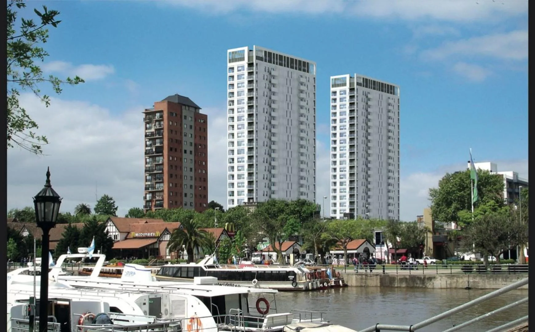 Квартира с 2 комнатами в Torre Cardón в Tigre Centro