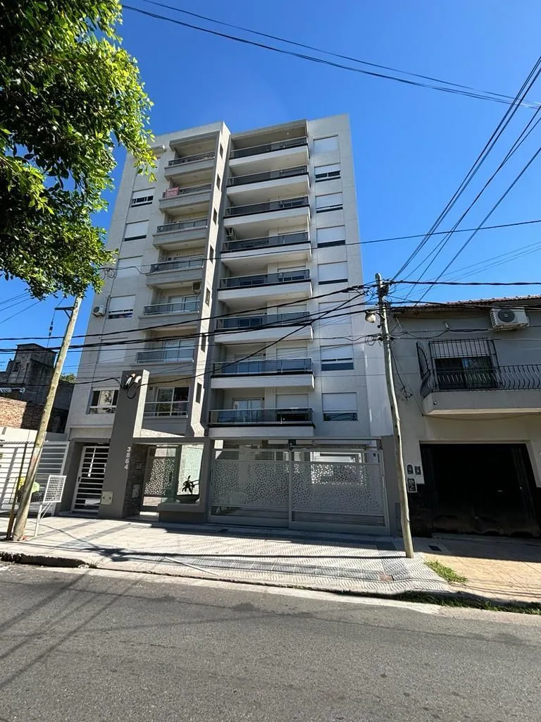 Квартира с 1 спальней у внутреннего двора в Santos Lugares