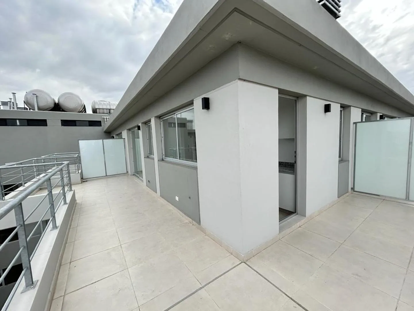 Studio duplex in Vicente López with panoramic view and rooftop terrace