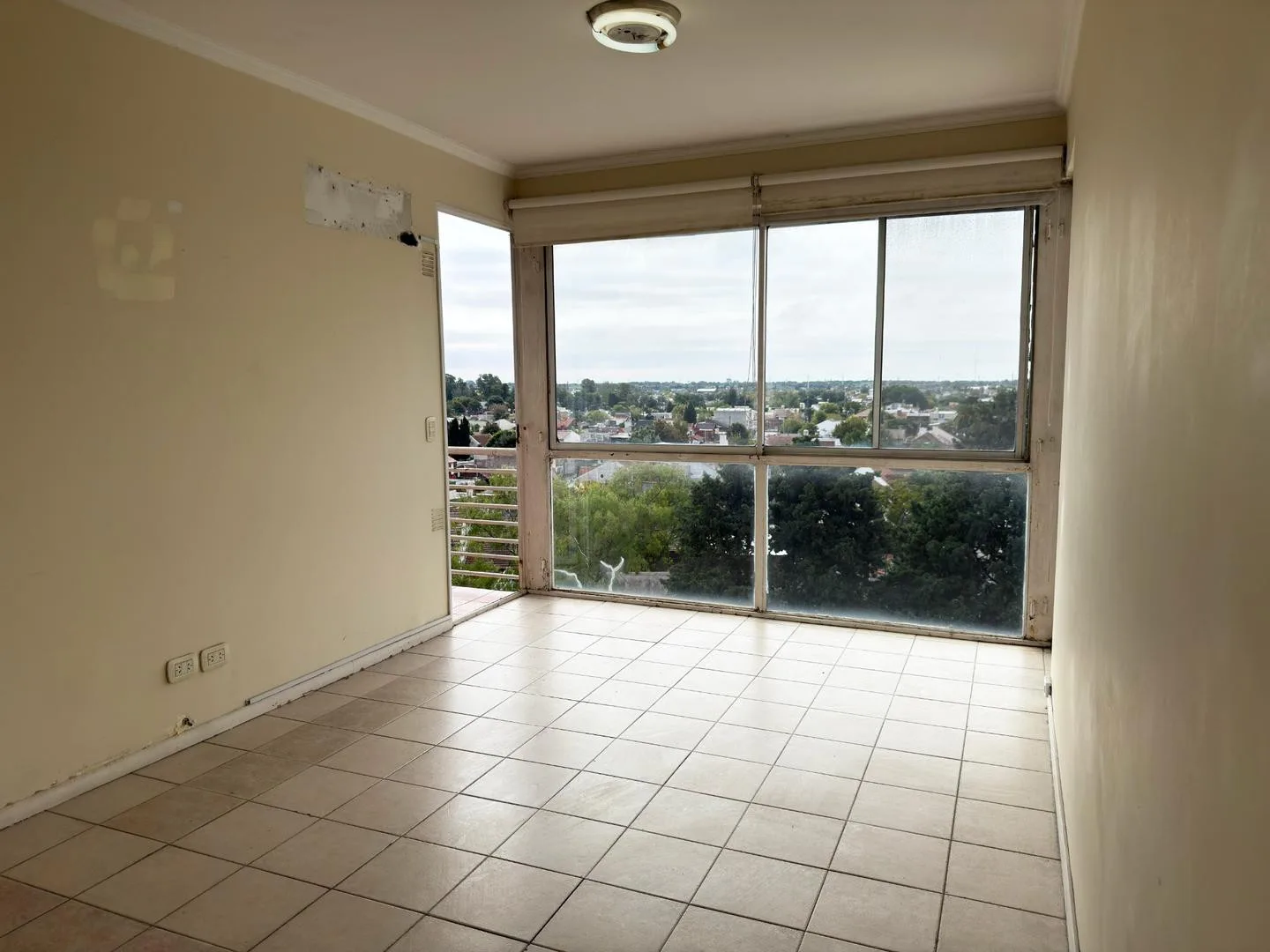 Departamento de 2 ambientes con balcón en Wilde