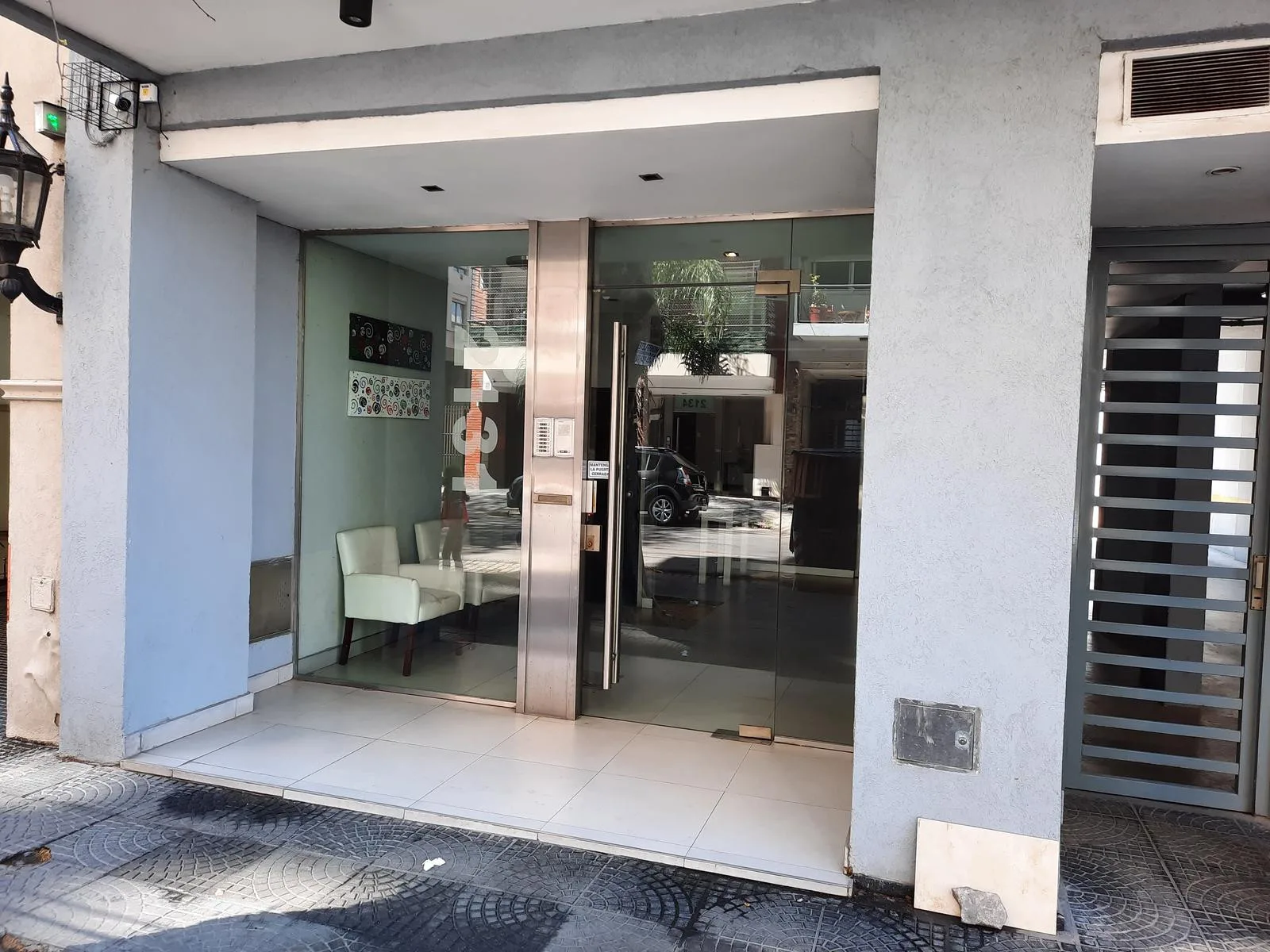 Half-floor studio apartment in Villa Urquiza with balcony