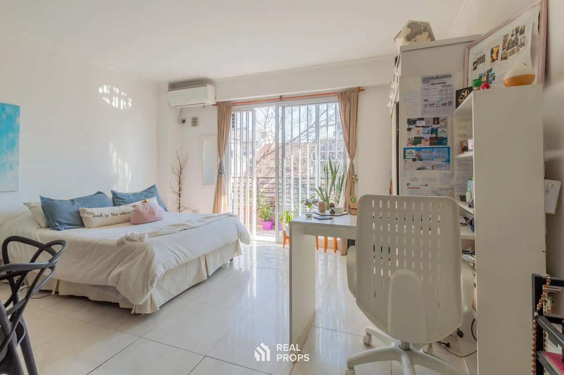 Monoambiente de 34,51 m² al frente con balcón en Monte Castro