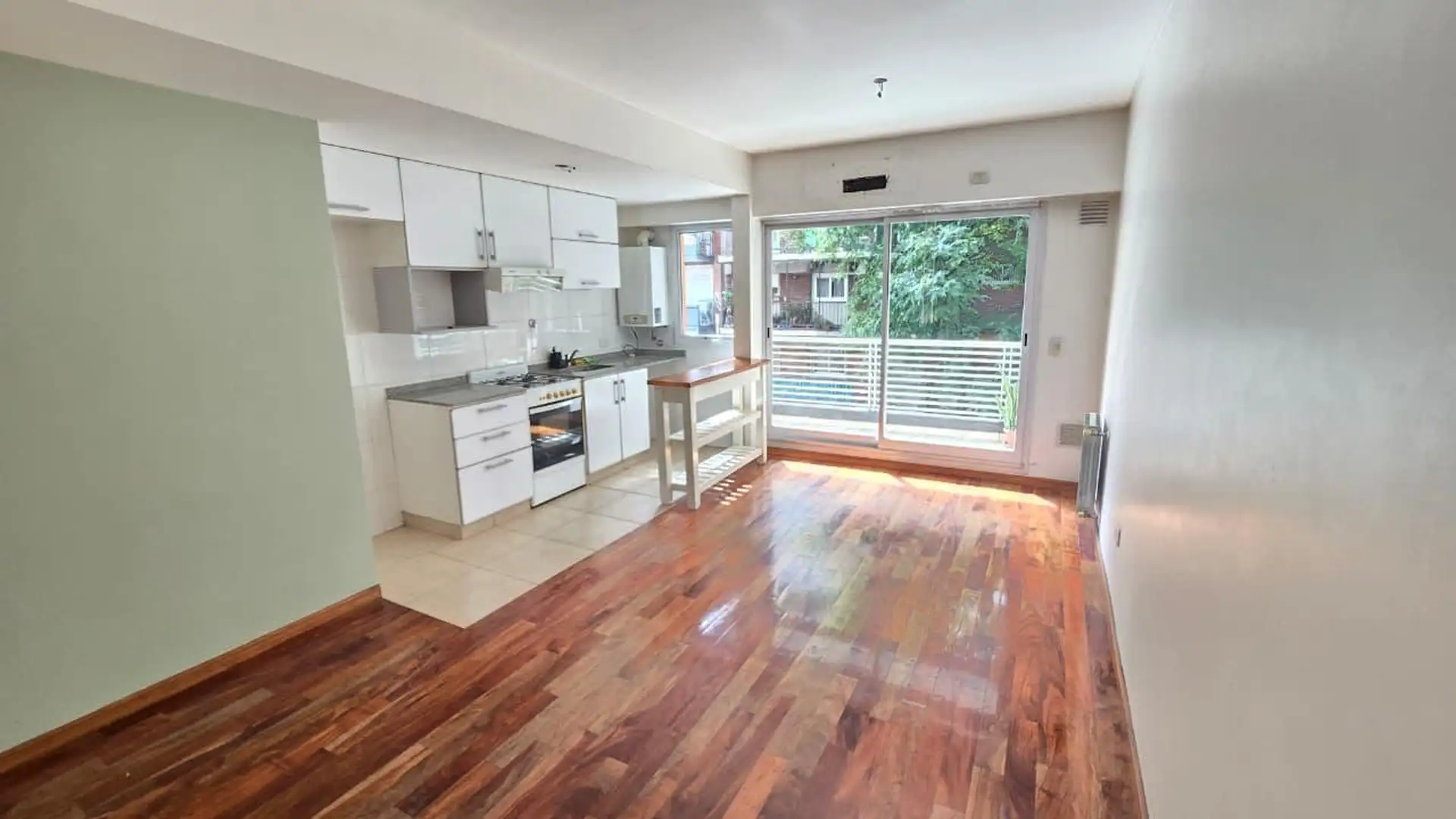 Apartamento de dois ambientes com varanda em Caballito