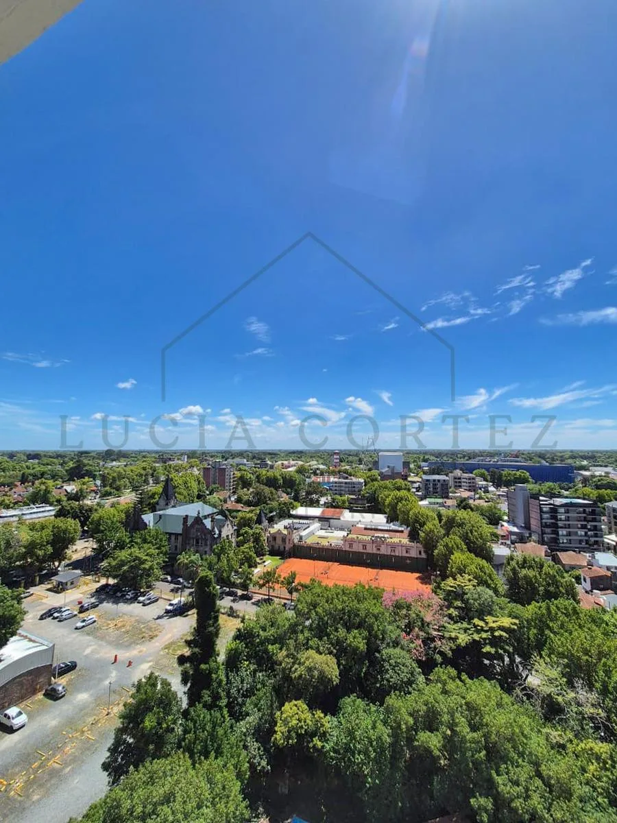 New-build one-bedroom apartment in Tigre Centro with covered parking