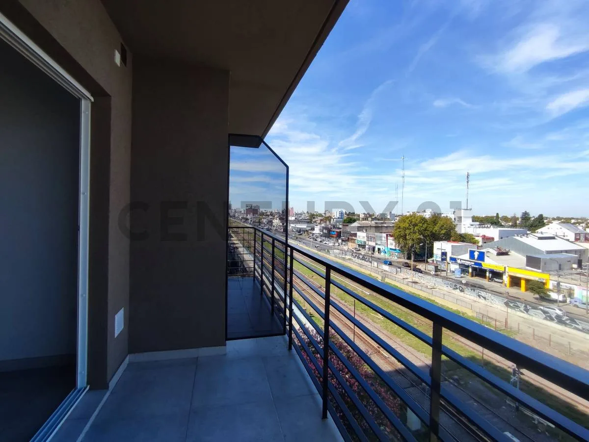 Квартира с 1 спальней и балконом в Ciudadela