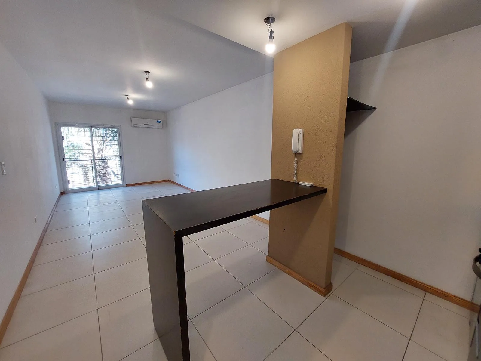 Kitnet de 37 m² com varanda em General San Martín
