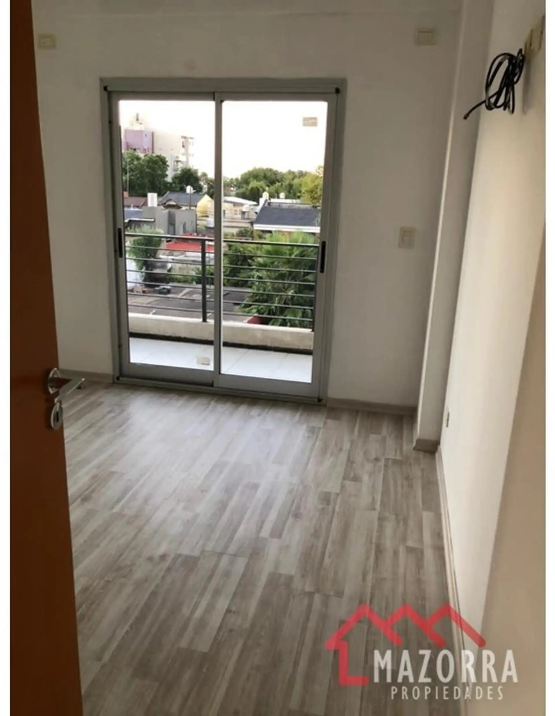 Departamento de 2 ambientes con balcón en Caseros, Tres de Febrero