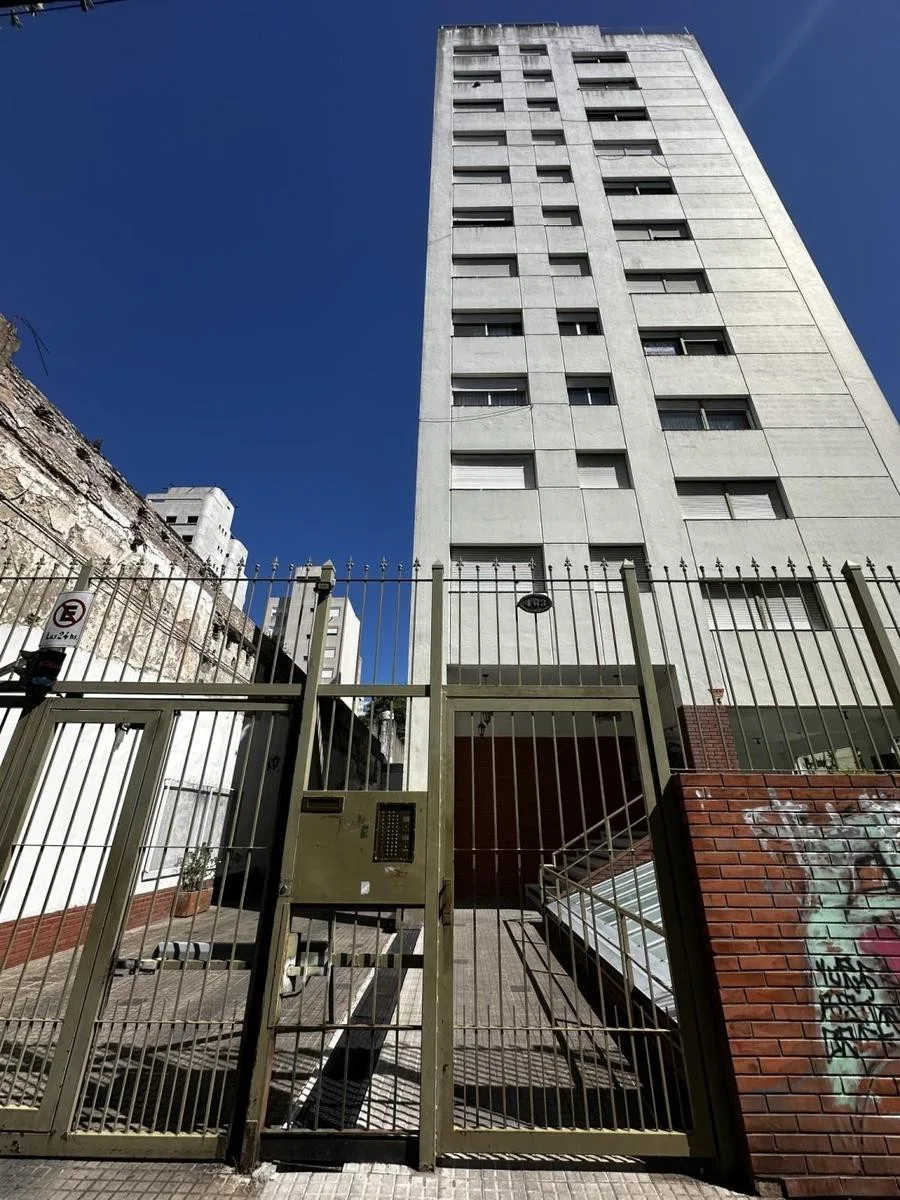One-bedroom apartment with parking in La Plata