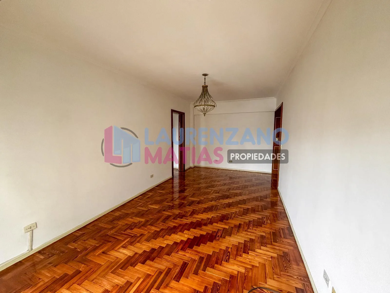 Two-room apartment with balcony in Villa Urquiza