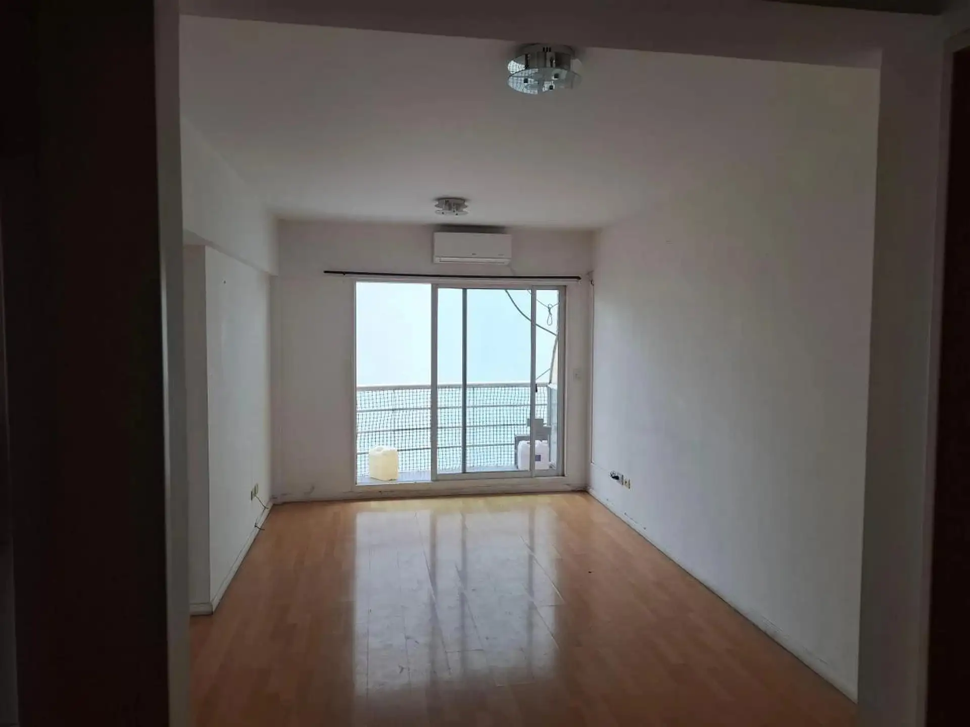 Apartamento com 2 dormitórios em Barracas