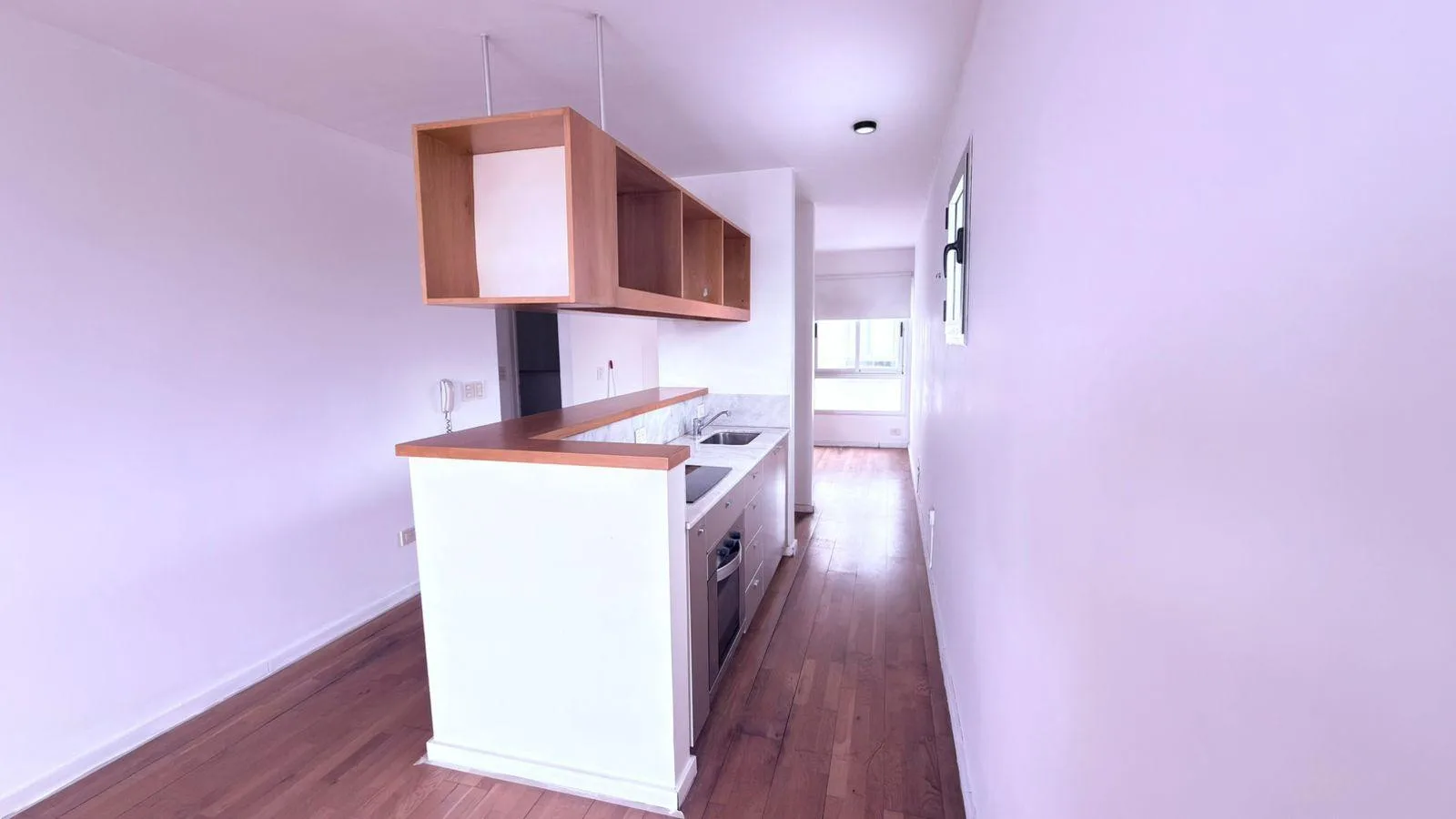 Monoambiente con balcón y vestidor en Villa Crespo