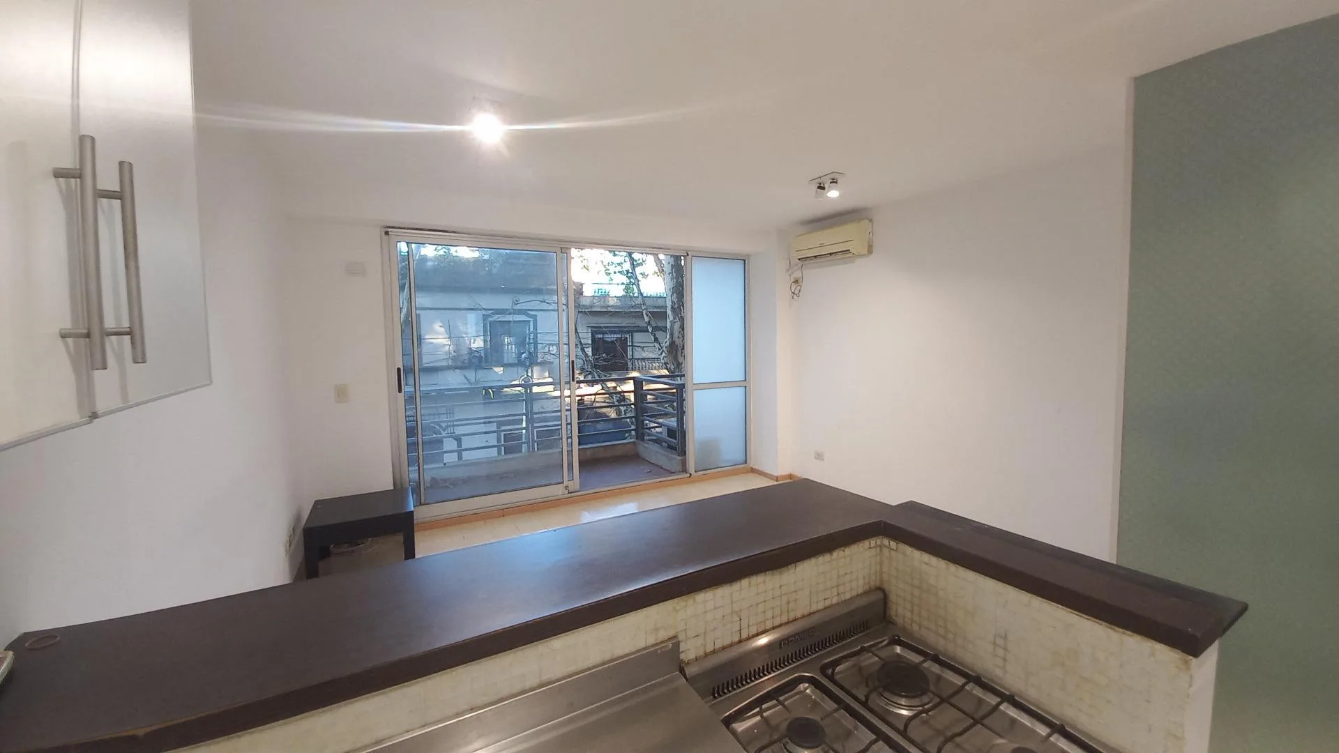 Two-room apartment with balcony in Palermo