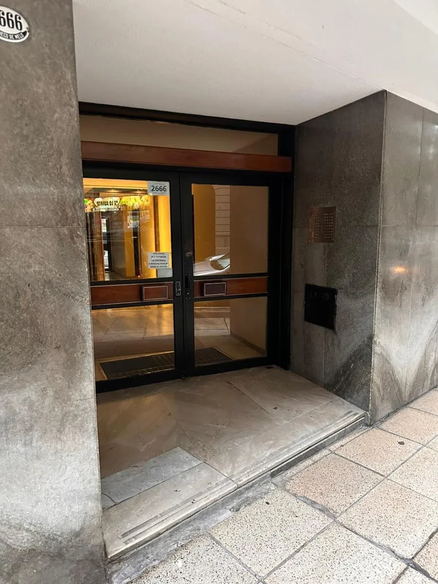 Two-bedroom apartment in Recoleta