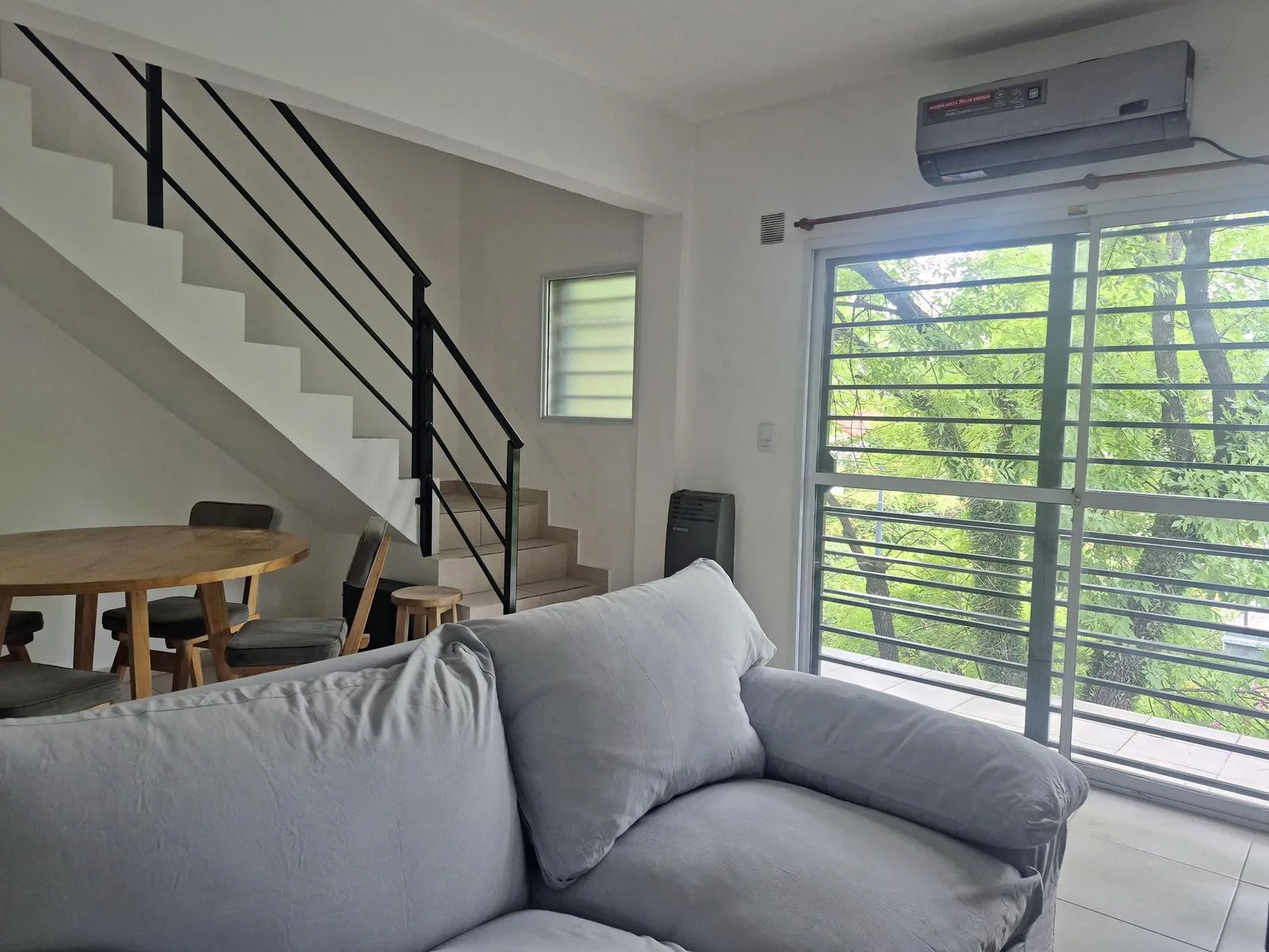 Двухуровневая квартира с 1 спальней и террасой в Saavedra