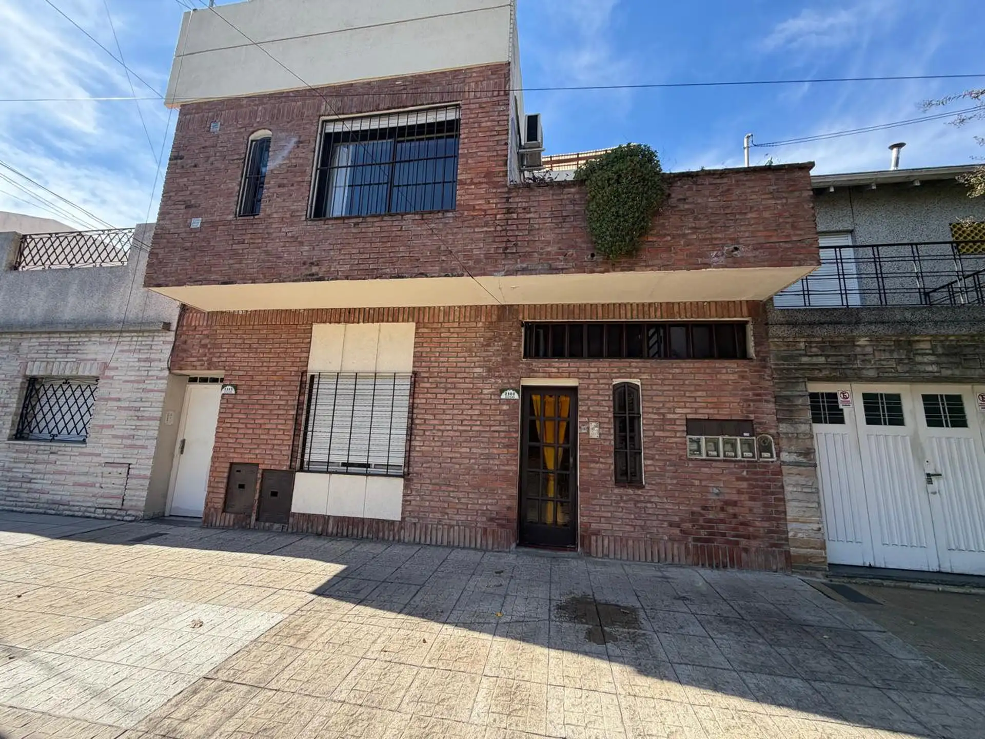 PH de 2 ambientes con patio y terraza en Munro, Vicente López