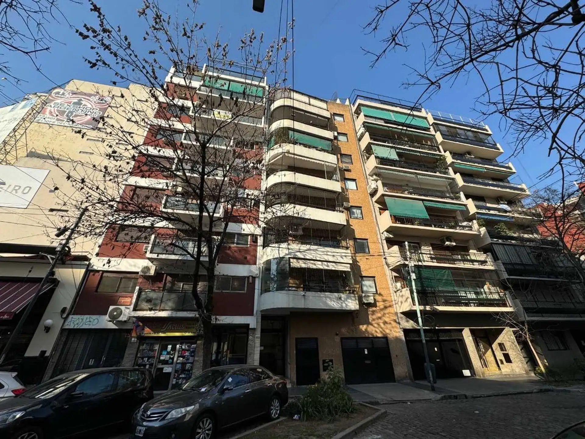 Bright studio apartment in Almagro