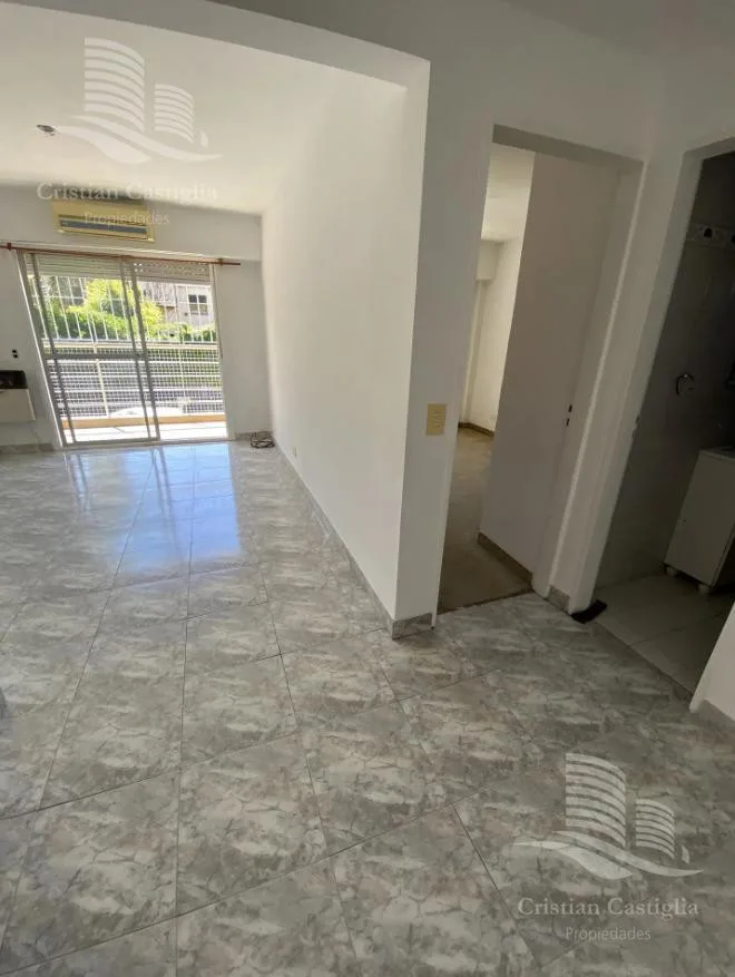 Departamento de 2 ambientes con cochera cubierta en San Fernando