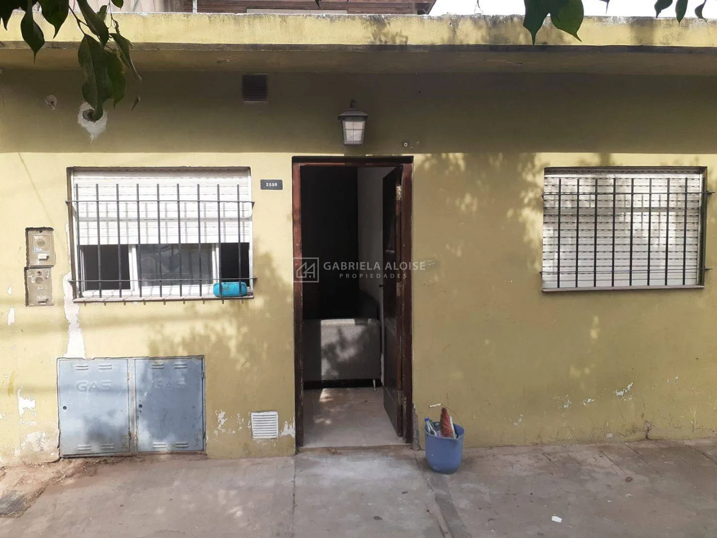 Monoambiente PH al frente en Villa Raffo