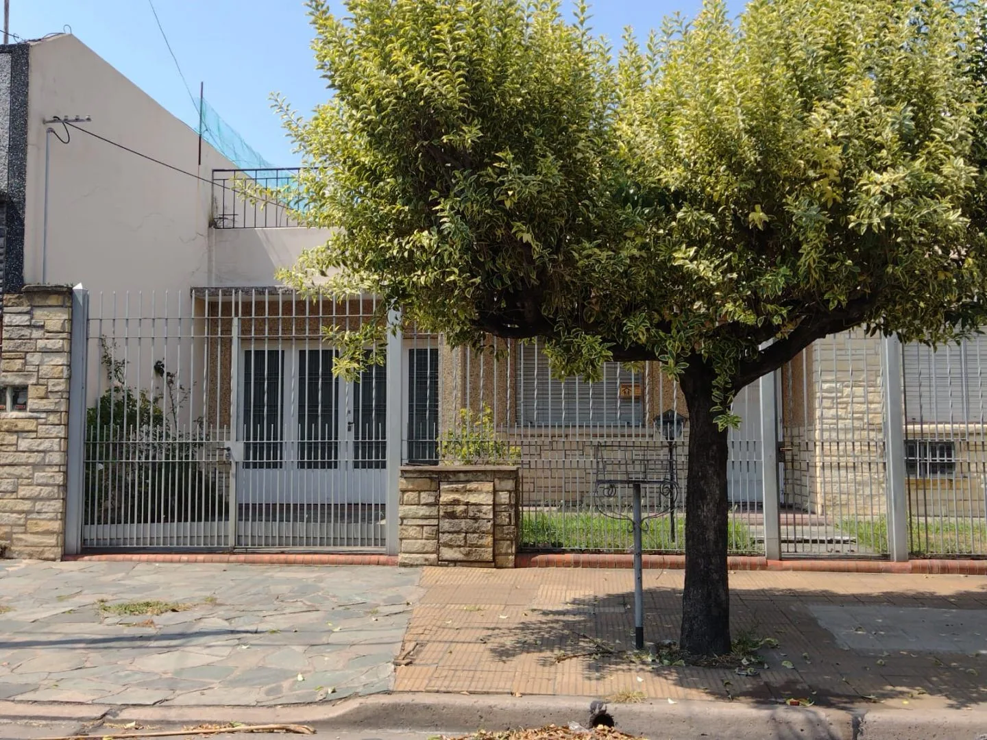 Casa de 3 ambientes en Ramos Mejía