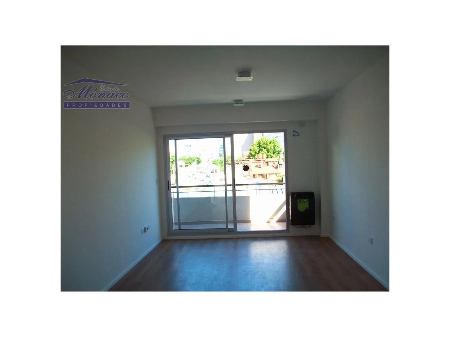 Квартира с 1 спальней и балконом в Saavedra