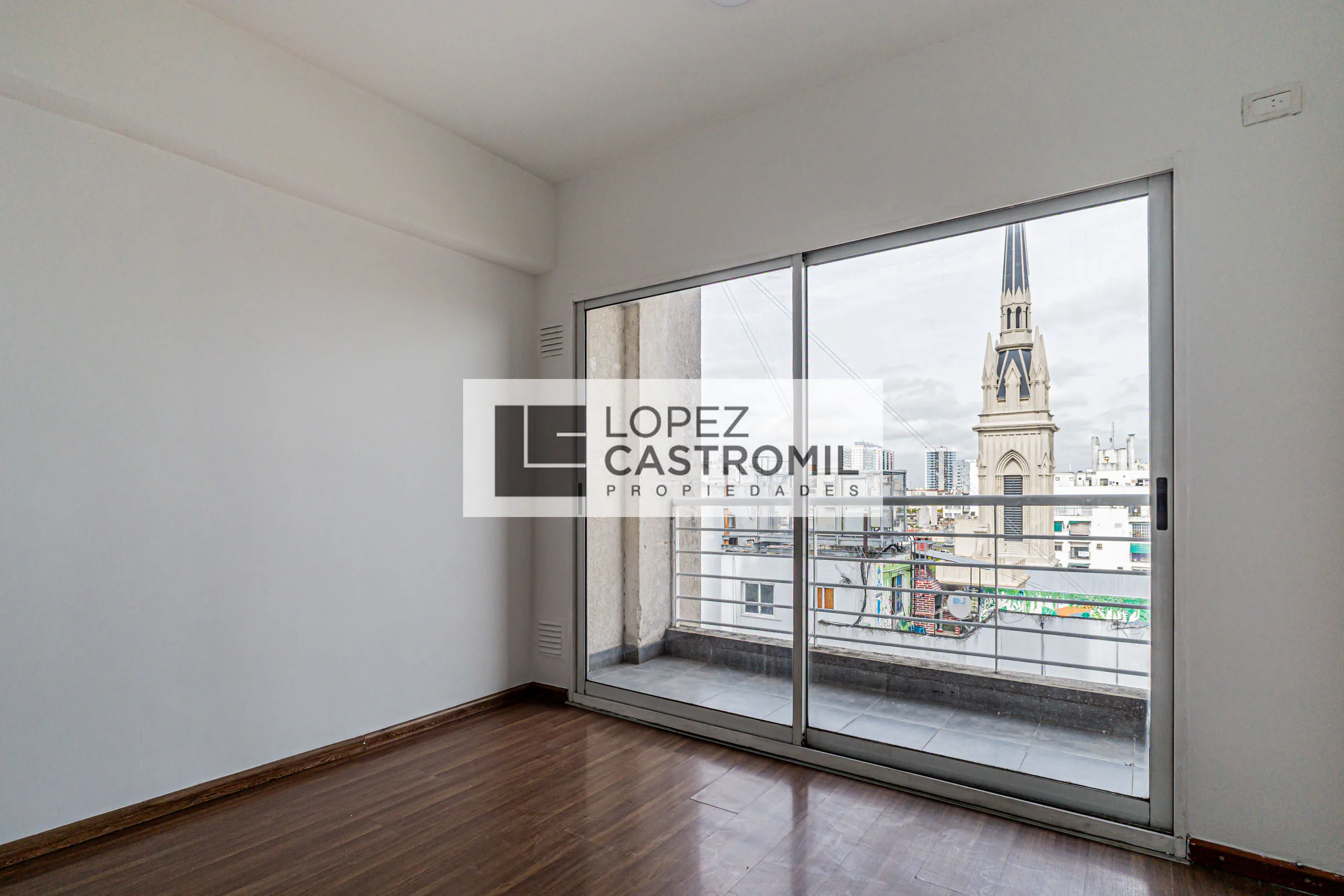 Kitnet (apartamento de um ambiente) com varanda em San Cristóbal