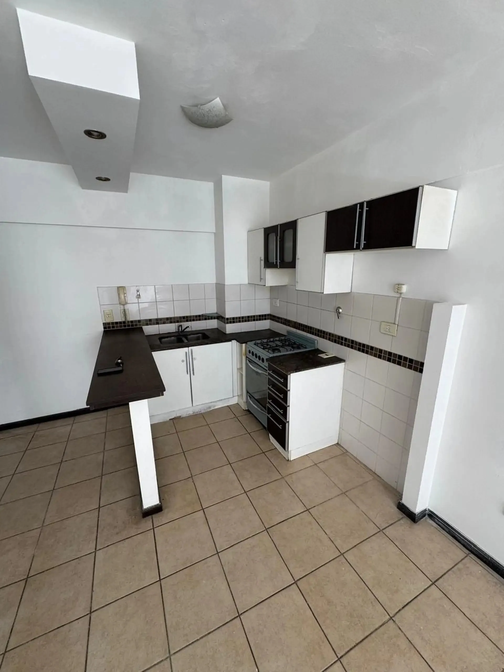 Departamento de 2 dormitorios con cochera en Villa Luro