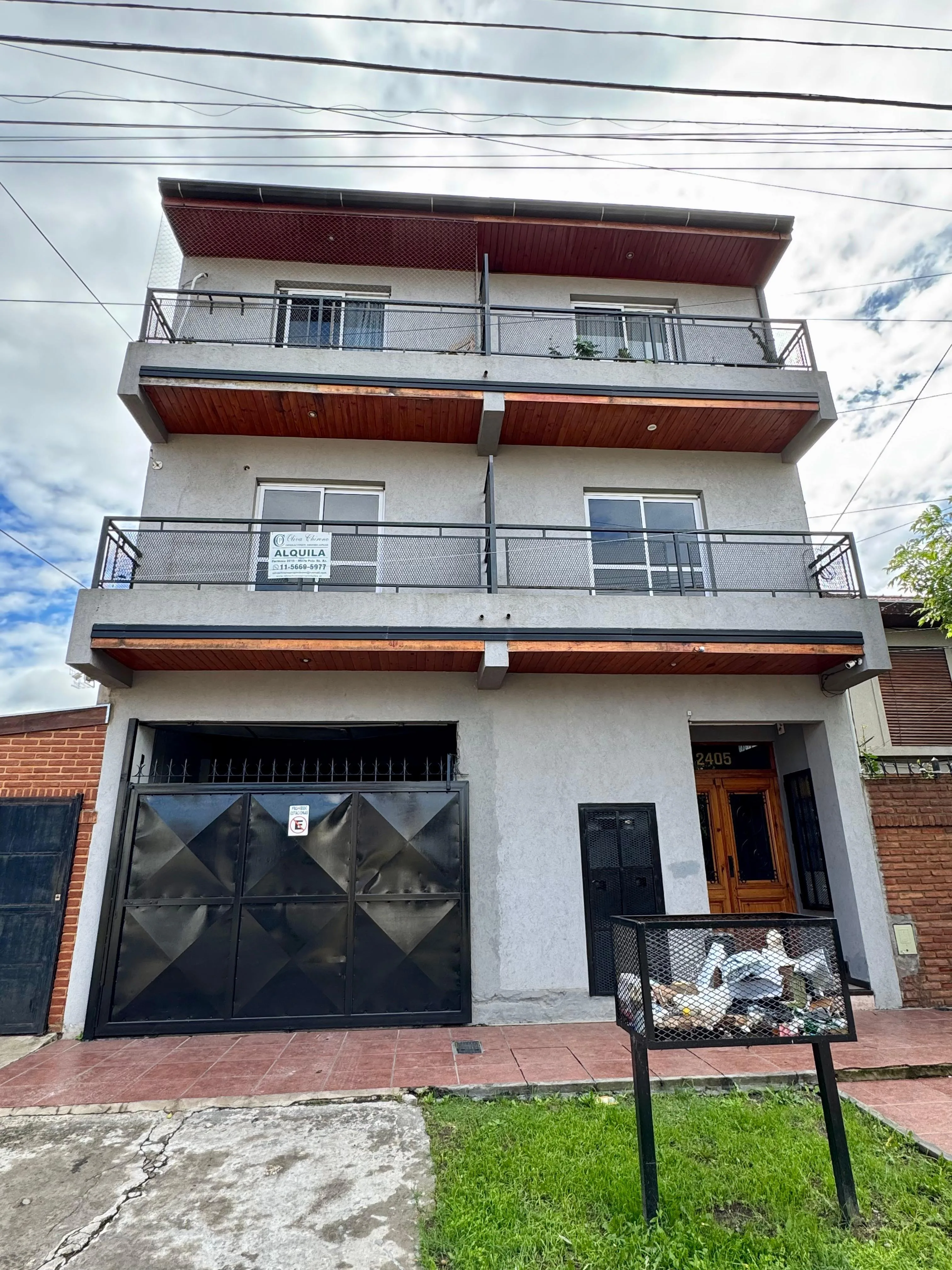 Apartamento de 2 ambientes com 1 quarto e varanda em Merlo Norte